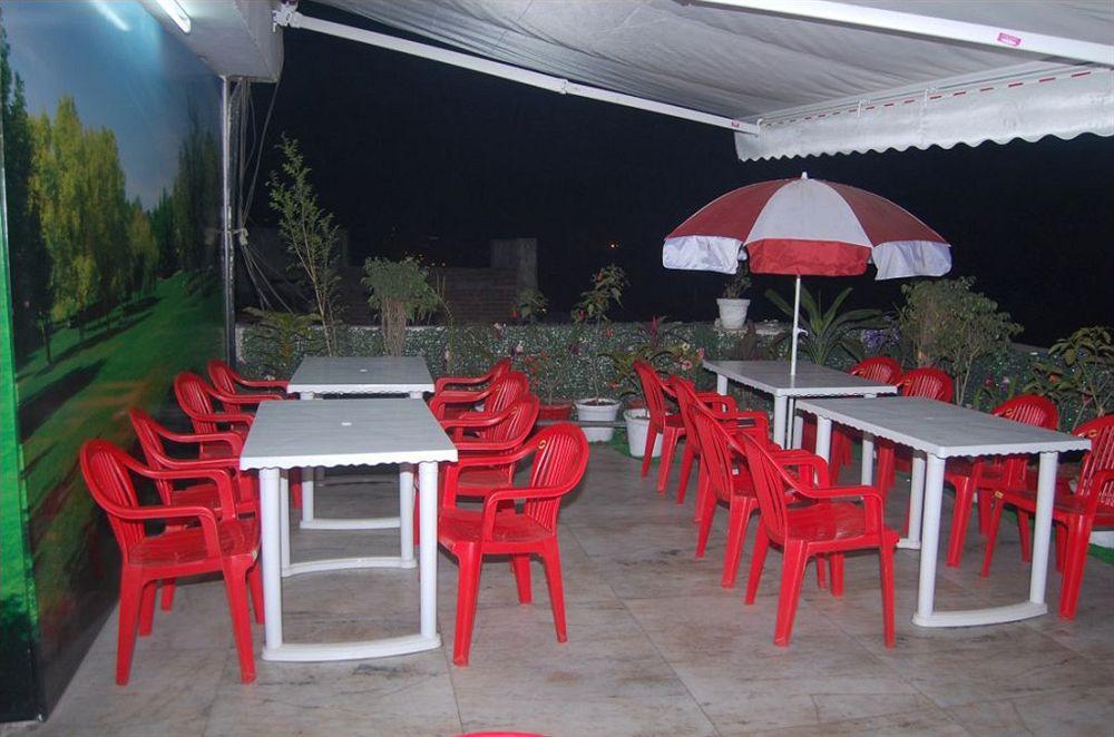 Hotel Ashoka International Νέο Δελχί Εξωτερικό φωτογραφία